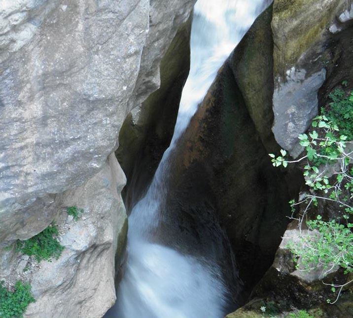 Τραγωδία στο φαράγγι του Βουραϊκού – Εντοπίστηκε νεκρό το 9χρονο αγόρι – ΦΩΤΟ