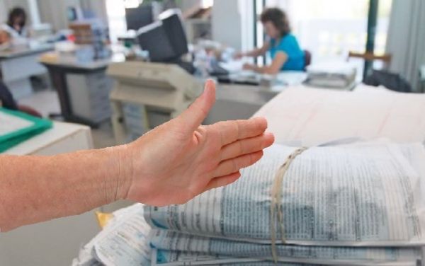 Εργαζόμενος καταγγέλλει ότι δέχθηκε επίθεση από τον εργοδότη του