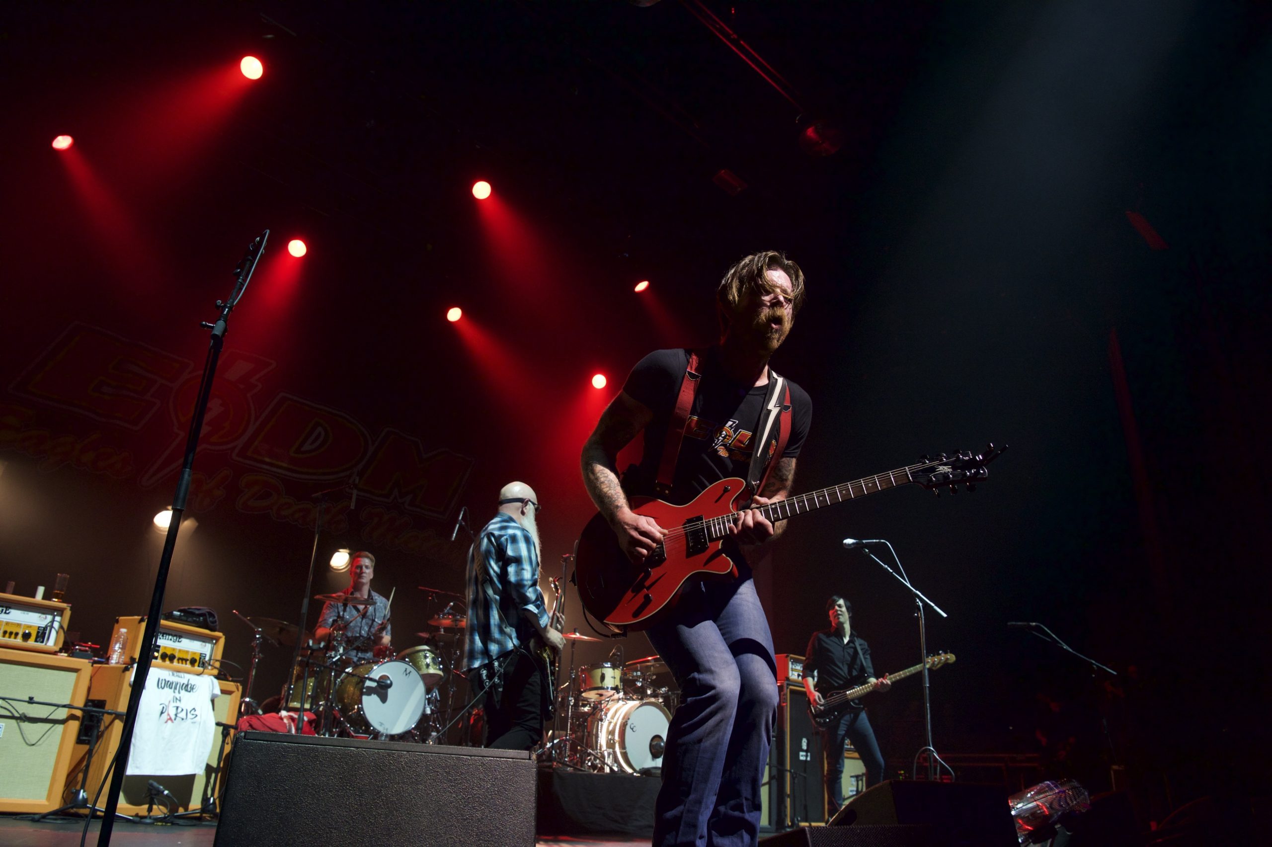 Τα θύματα του Παρισιού τίμησαν οι Eagles of Death Metal