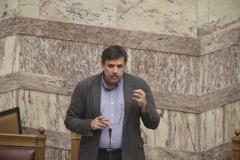 Ξανθός: Δεν θα υπάρξει νέος αντικαπνιστικός νόμος