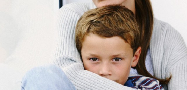 Υπερπροστασία: Γιατί μειώνει τις ικανότητες του παιδιού σου