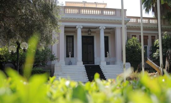 Να αλλάξει την ατζέντα επιχειρεί η κυβέρνηση