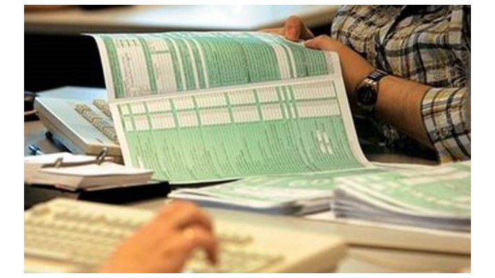 Και στο…βάθος παράταση στην υποβολή των φορολογικών δηλώσεων