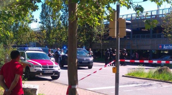 Συνελήφθη ο ένοπλος που άνοιξε πυρ σε κινηματογράφο στη Γερμανία