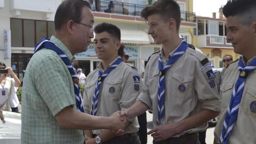Το δώρο που έκαναν οι “μικροί ήρωες” του Αιγαίου στον Μπαν Κι Μουν – ΦΩΤΟ