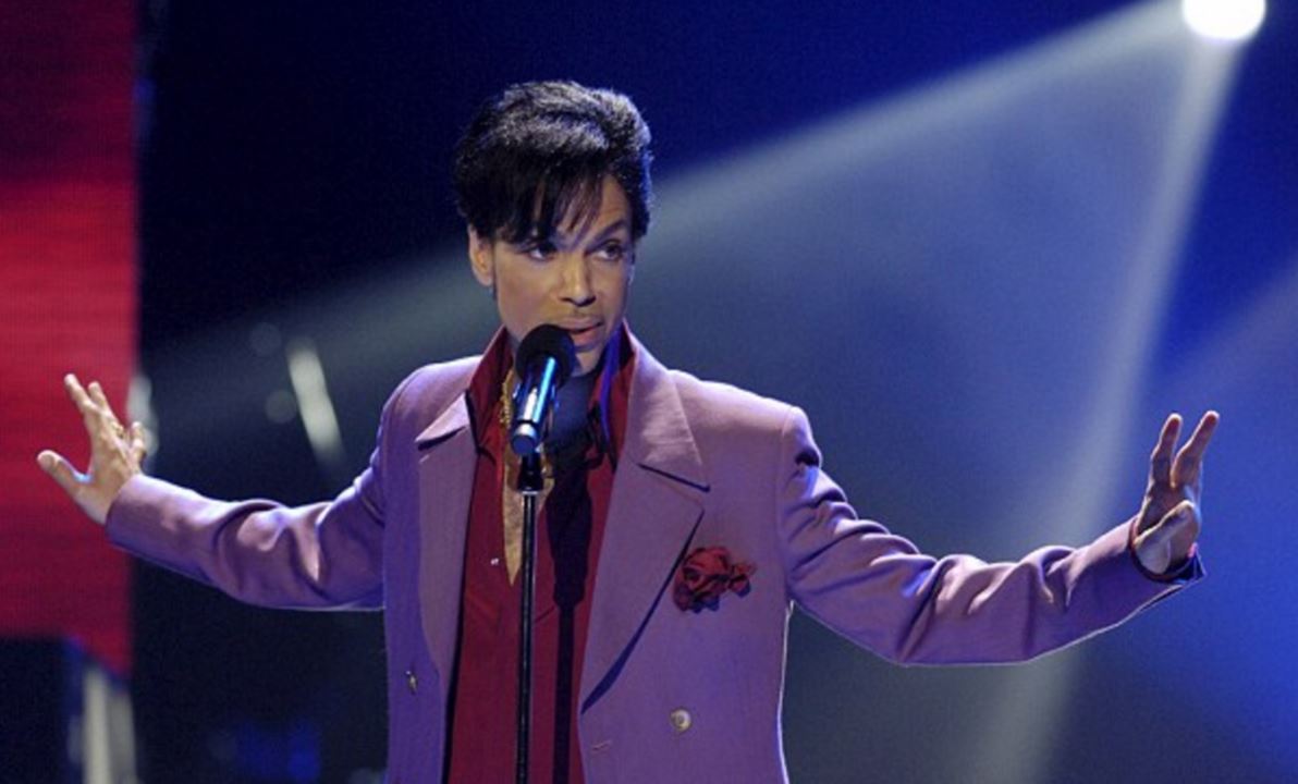 Σε υπερβολική δόση οπιούχων οφείλεται ο θάνατος του Prince