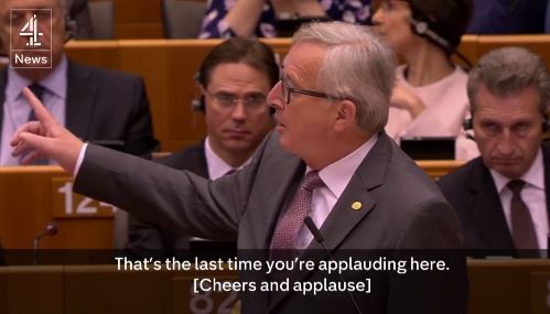 Ο Γιούνκερ στον Φάρατζ: Είναι η τελευταία φορά που χειροκροτάτε εδώ – ΒΙΝΤΕΟ