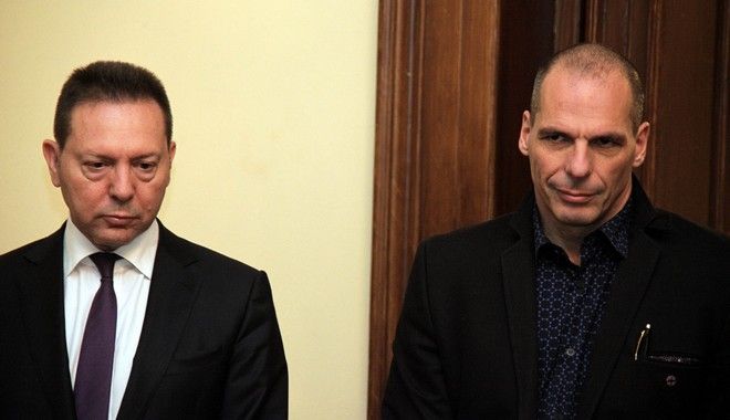 Επίθεση του Βαρουφάκη στον Στουρνάρα