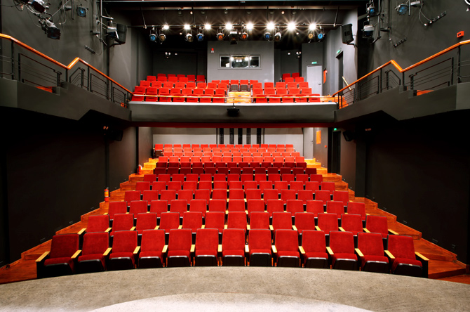 Στις «Θεατρικές Σκηνές» το θέατρο «Άλμα»!