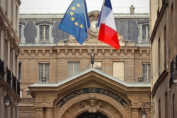 Τράπεζα της Γαλλίας: Αποχώρηση τραπεζών από τη Βρετανία σε περίπτωση Brexit