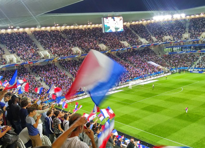 Euro 2016: Απαγορεύεται η αναμετάδοση των αγώνων σε υπαίθριους χώρους