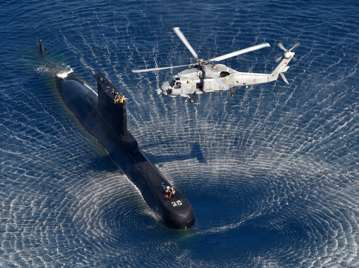 Οι Τούρκοι ψάχνουν ρωσικό υποβρύχιο στη Σκύρο