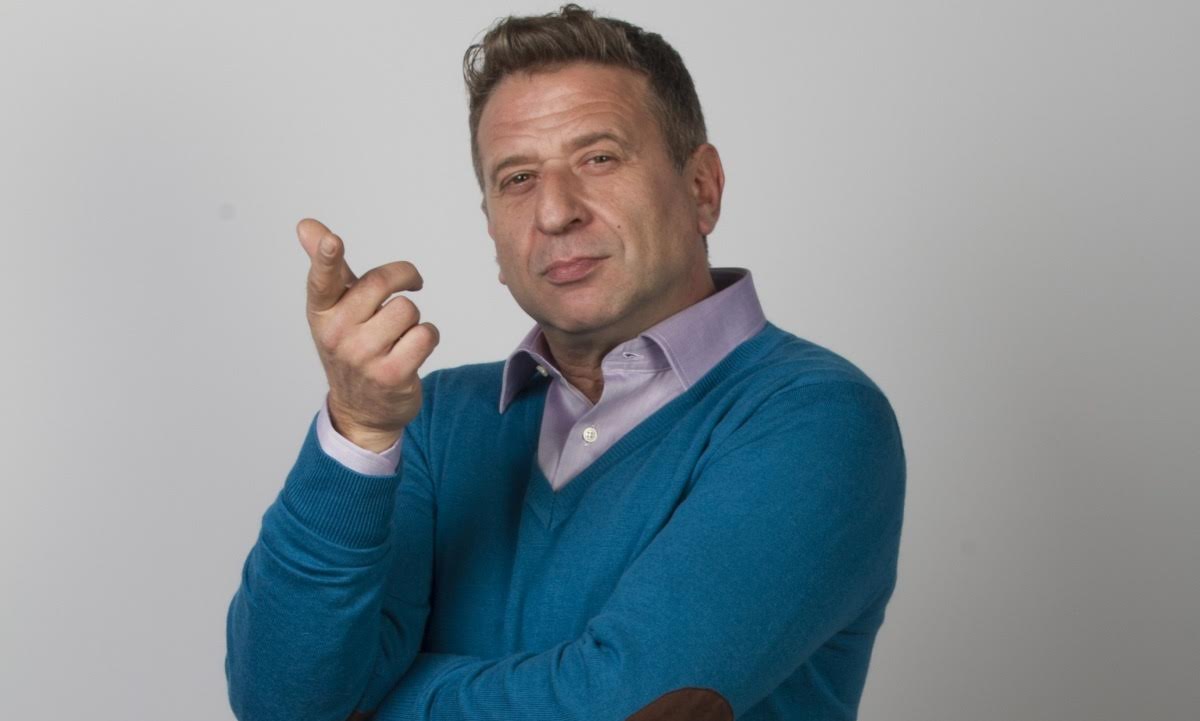 Ο Κόκλας δίπλα στην…Ωραία Ματσούκα του Ρήγα!