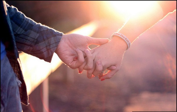 Η εμπιστοσύνη και άλλα 4 απαραίτητα πράγματα σε μια σχέση