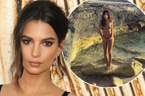 Η Έμιλι Ρατακόφσκι γιόρτασε τα γενέθλιά της σε εξωτική παραλία – ΦΩΤΟ