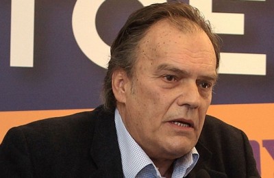 Νεφελούδης: Ανεγκέφαλοι και υβρεολόγοι οι “παραιτηθείτε”
