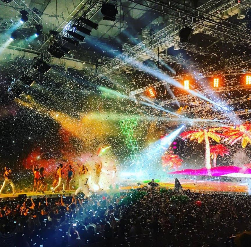 Λάμψη και συγκίνηση στα ΜAD VMA – ΒΙΝΤΕΟ