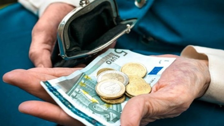 100.000 χαμηλοσυνταξιούχοι χάνουν το ΕΚΑΣ