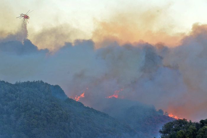 Πύρινη κόλαση στην Καλιφόρνια – Στάχτη 31.610 στρέμματα γης – ΦΩΤΟ