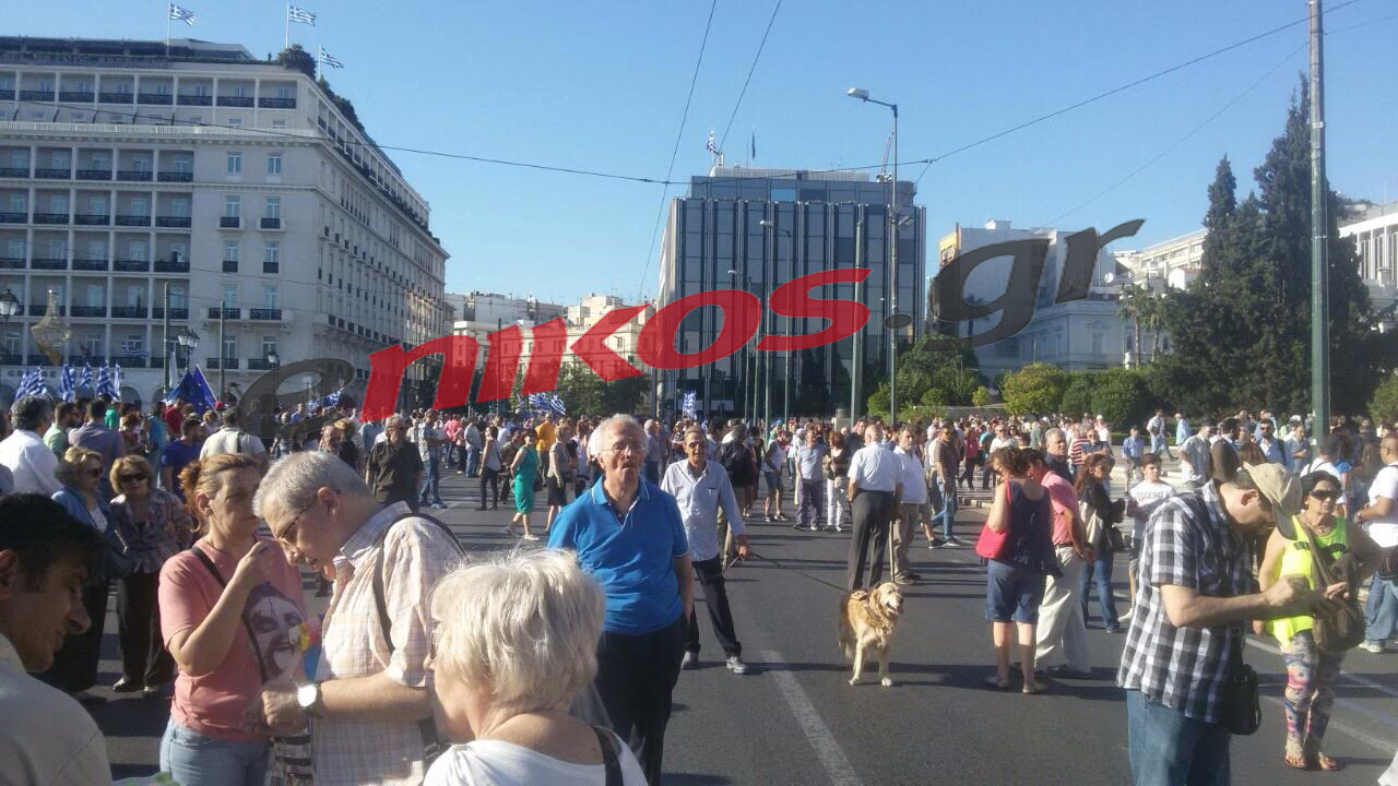 Κλειστή η Αμαλίας – ΦΩΤΟ – ΤΩΡΑ