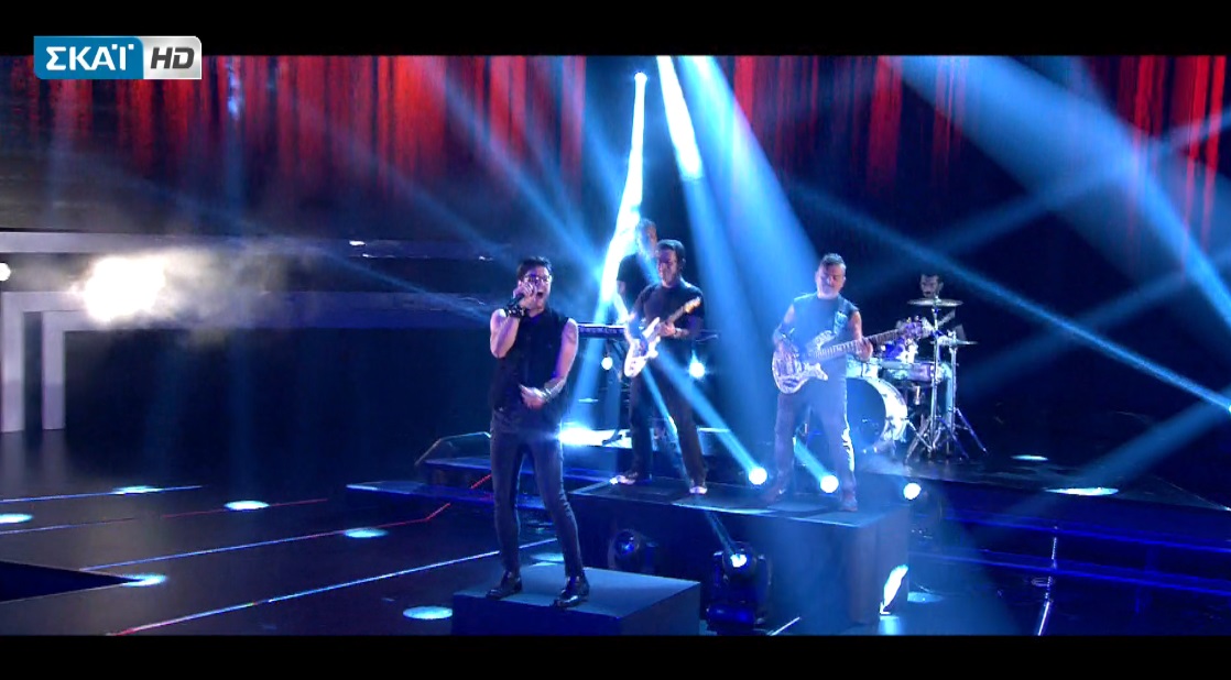 Η ροκ εμφάνιση του Ίαν Στρατή στη σκηνή του “X-Factor” – BINTEO