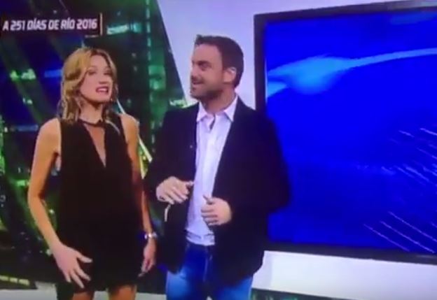 Το αποκαλυπτικό “ατύχημα” της παρουσιάστριας – ΒΙΝΤΕΟ