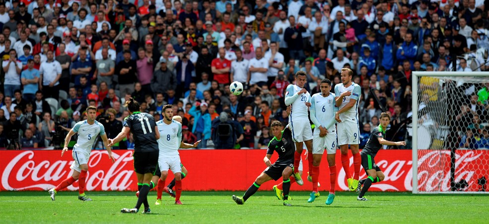 Το εκπληκτικό γκολ του Μπέιλ κόντρα στην Αγγλία – ΒΙΝΤΕΟ