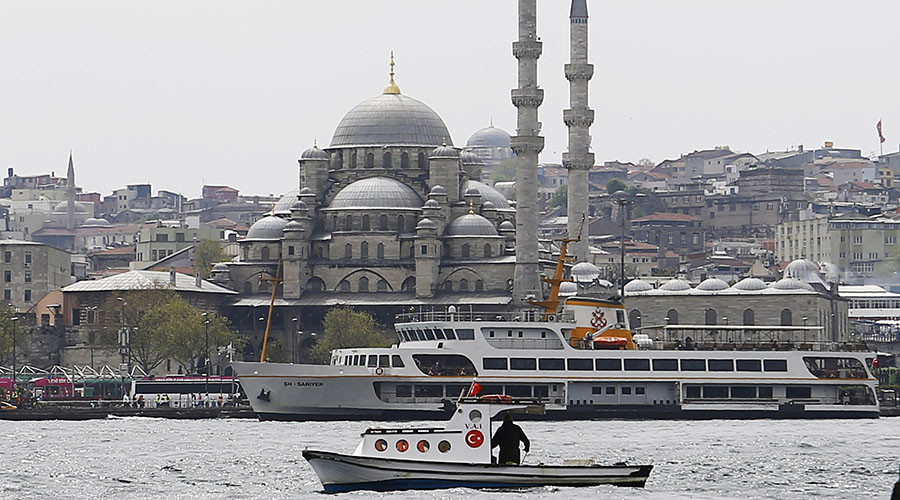 Ο Ρώσος που ζητάει να επιβληθεί παντού η ονομασία “Κωνσταντινούπολη”