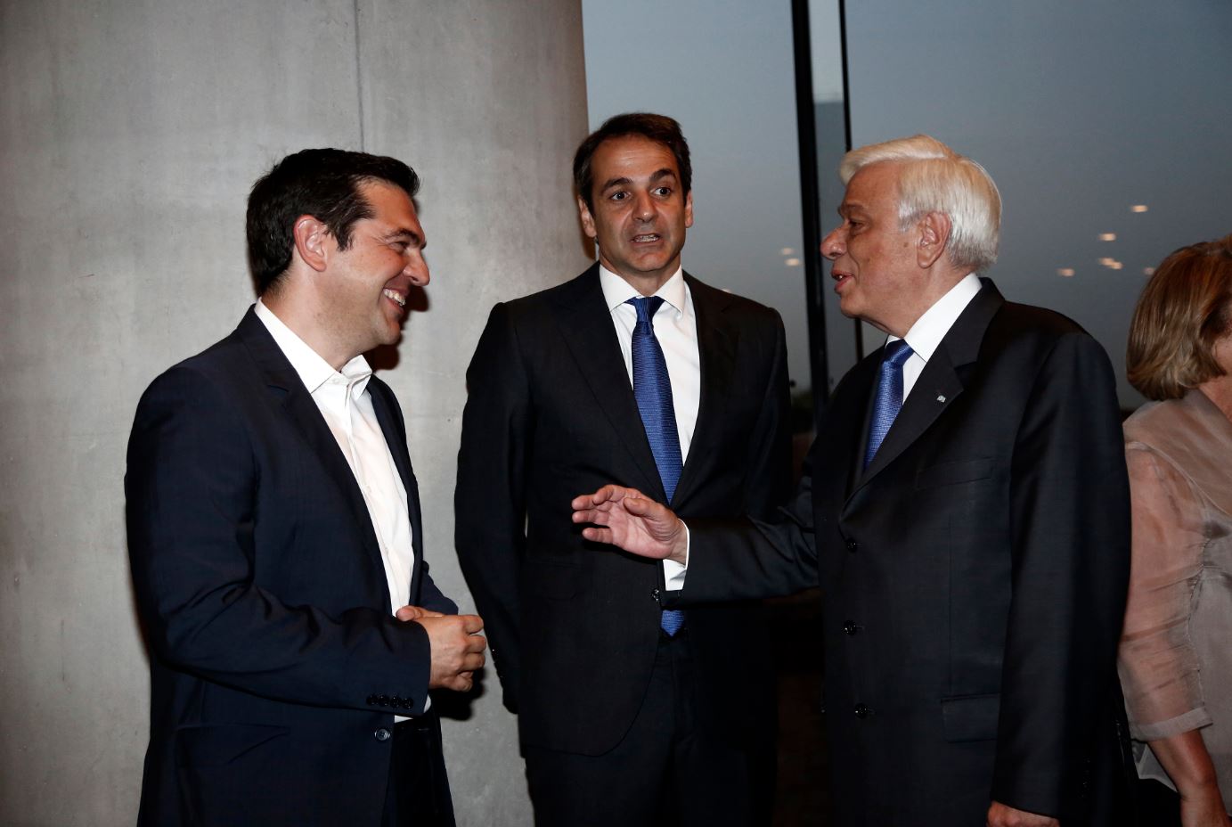 Για το EURO 2016 συζήτησαν Παυλόπουλος – Τσίπρας – Μητσοτάκης στο δείπνο – ΒΙΝΤΕΟ