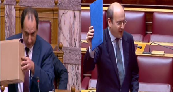 Η κούτα με τις απαντήσεις του Σπίρτζη και ο μπλε φάκελος του Χατζηδάκη – ΒΙΝΤΕΟ