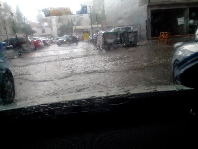 «Άνοιξαν» οι ουρανοί στην Ξάνθη – ΦΩΤΟ