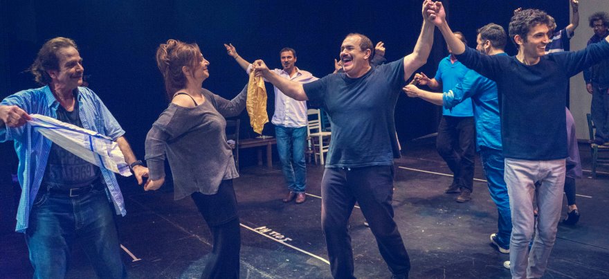 Βοσκοπούλα με…αγγλικά και ρώσικα!