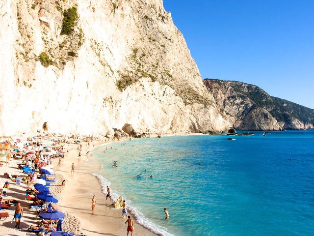 Μπορείς να αναγνωρίσεις 10 από τις καλύτερες παραλίες της Ελλάδας; Κάνε το τεστ