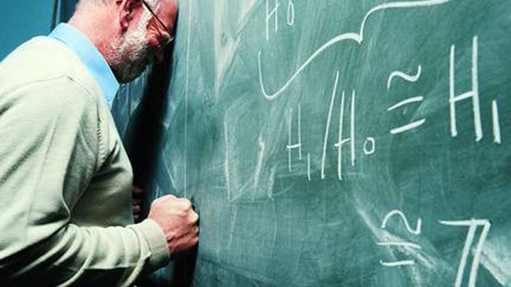 Στον αέρα οι συντάξεις 10.000 εκπαιδευτικών