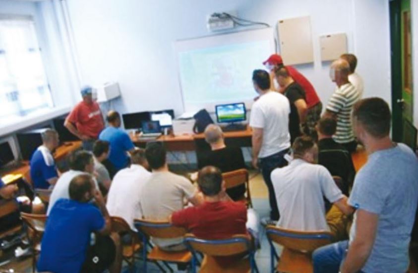 «Πρεμιέρα» Skype στις φυλακές