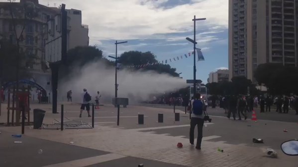 Euro 2016: Συμπλοκές Ουκρανών και Πολωνών στη Μασσαλία – ΒΙΝΤΕΟ – ΦΩΤΟ