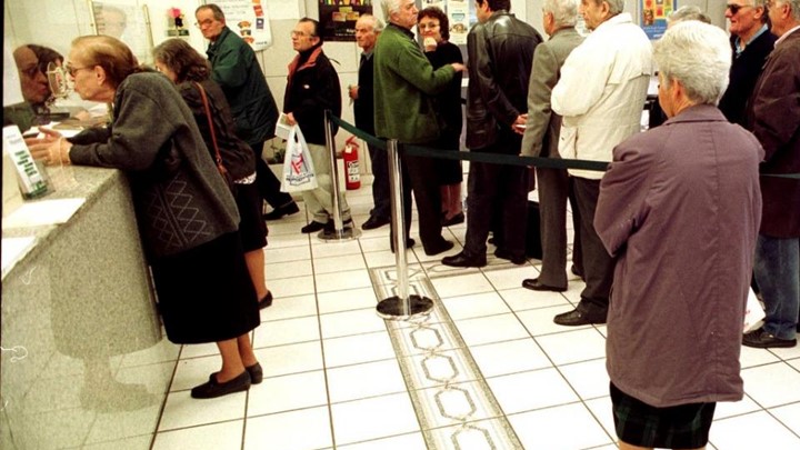 Αλλάζει η ημερομηνία καταβολής των συντάξεων του Δημοσίου