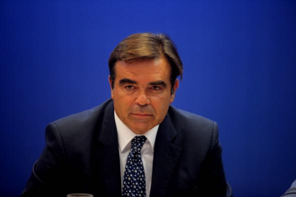 “Εξασφαλίσεις” για τους Ευρωπαίους εμπειρογνώμονες στην Ελλάδα ζητά η Κομισιόν