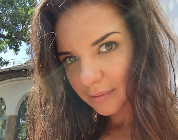 Η πορνοστάρ που υπόσχεται σεξ σε ποδοσφαιριστή αν βάλει δύο γκολ – ΦΩΤΟ