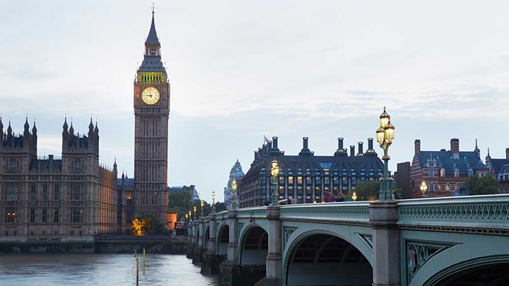 Διαιρεμένο…βασίλειο η Βρετανία μετά το δημοψήφισμα