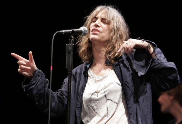 Πάτι Σμιθ: Ο Τραμπ αντιπροσωπεύει ό,τι χειρότερο υπάρχει στην κουλτούρα μας