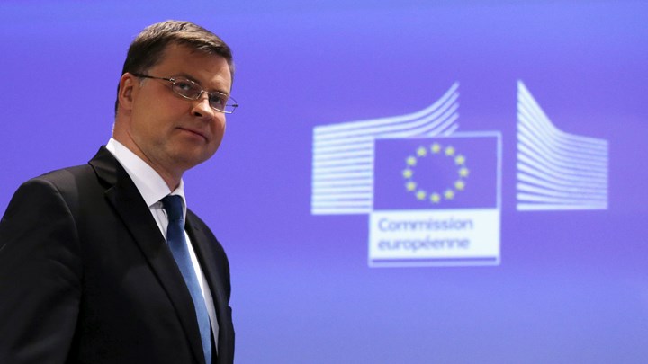 Ντομπρόβσκις: Είναι νωρίς να προβλεφθεί ο οικονομικός αντίκτυπος του Brexit στην Ευρωζώνη
