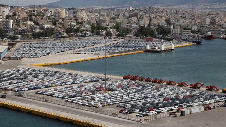 “Black out” στα τελωνεία – Δεν μπορούν να εκτελωνίσουν αυτοκίνητα