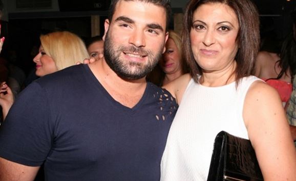 H οργή της μητέρας του Παντελίδη: Τα αρπακτικά αλωνίζουν