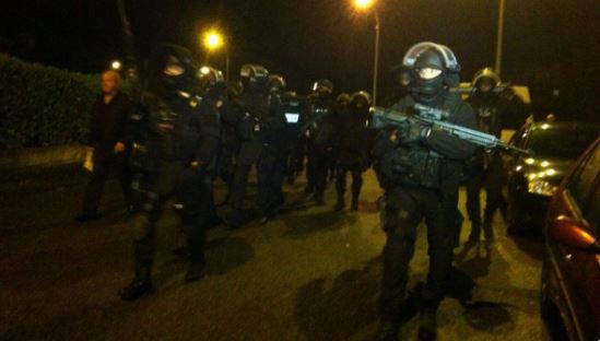 Γαλλία: Την σύζυγο και τον γιο του αστυνομικού κρατά ομήρους ο δράστης