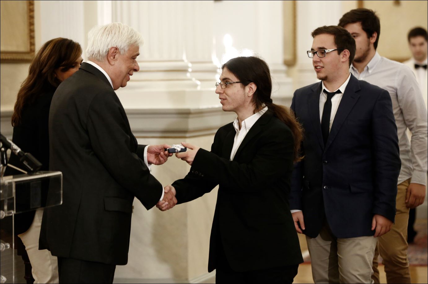 Ο Παυλόπουλος στους μαθητές για την αριστεία