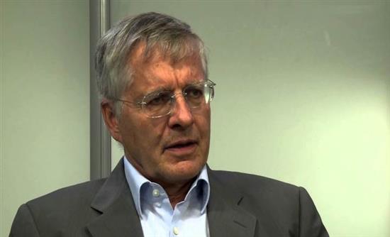 Gerhard Bosch: Απαράδεκτες νέες μειώσεις μισθών