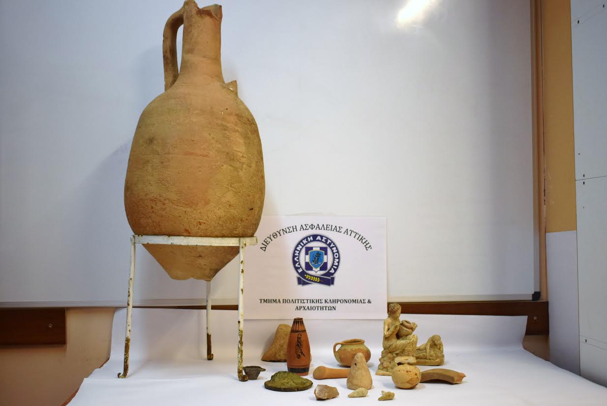 Συνελήφθη αρχαιοκάπηλος στην πλατεία Αμερικής – ΦΩΤΟ