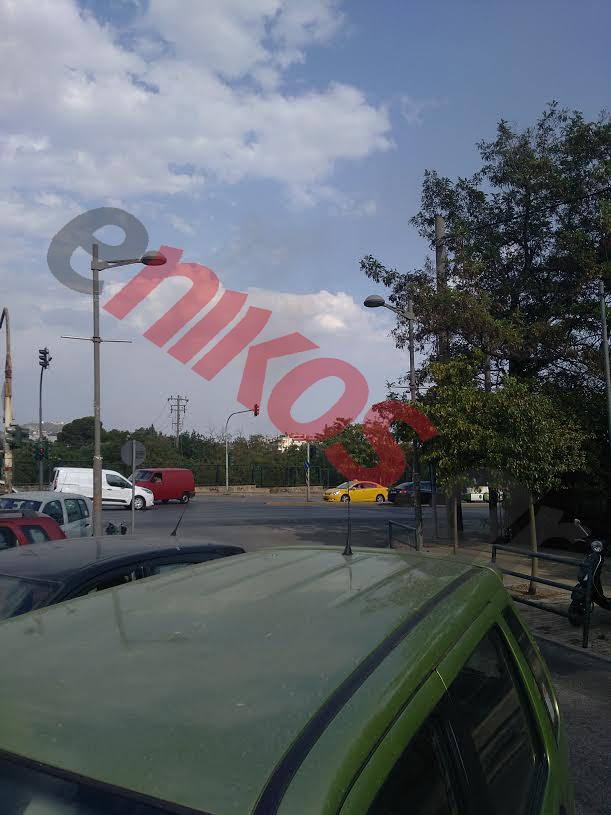 Φωτιά σε ρεματιά πίσω από το Σισμανόγλειο – ΤΩΡΑ