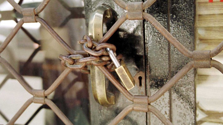 “Λουκέτο” έβαλαν 10.000 επιχειρήσεις σε μόλις 5 μήνες